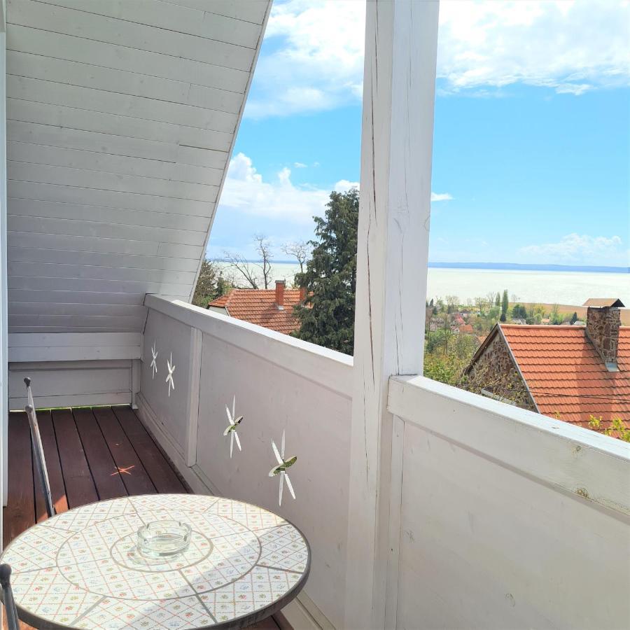 Villa Izabella Badacsonytördemic Exteriör bild